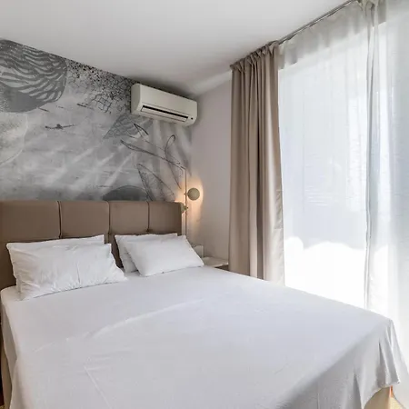 Blue 2 Luxury Apartment Split